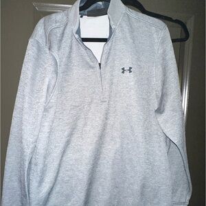 Men’s under armour sweatshirt